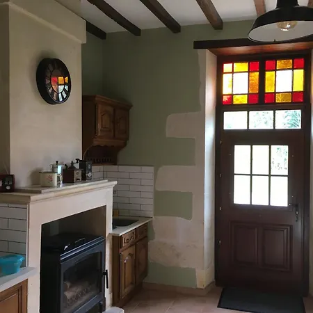 Swallows, Beautiful In The Grounds Of Chateau Beauvoir Tatil Evi