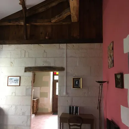 Tatil Evi Swallows, Beautiful In The Grounds Of Chateau Beauvoir Ecurat