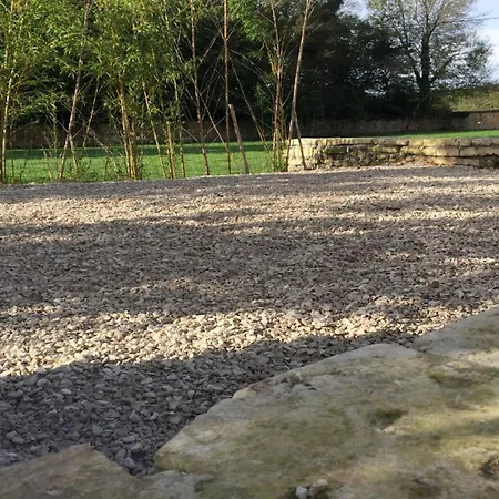 Tatil Evi Swallows, Beautiful In The Grounds Of Chateau Beauvoir Ecurat