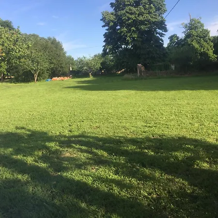 Feriehus Swallows, Beautiful In The Grounds Of Chateau Beauvoir *