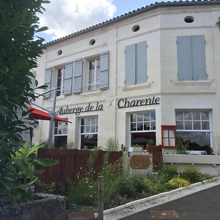 Tatil Evi Swallows, Beautiful In The Grounds Of Chateau Beauvoir