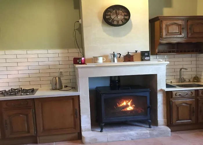 Semesterbostad Swallows, Beautiful In The Grounds Of Chateau Beauvoir