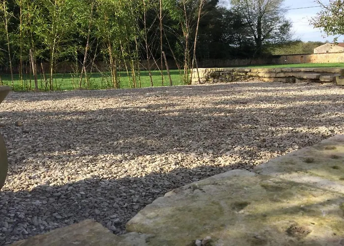 Semesterbostad Swallows, Beautiful In The Grounds Of Chateau Beauvoir Ecurat